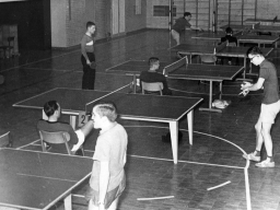 Sporthalle Ludwig-Uhland-Schule beim einem Turnier in den 60ern